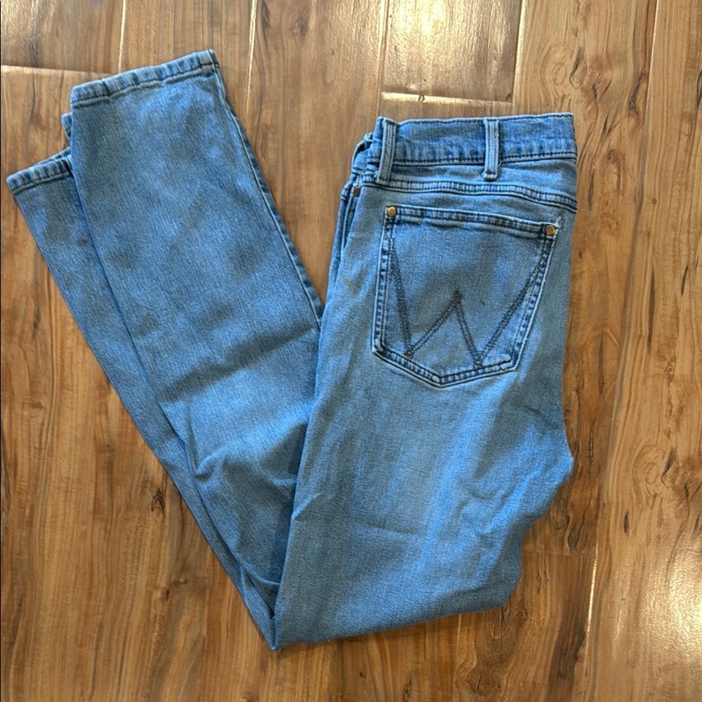 Men’s Wrangler Slim Straight